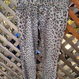 Leopard print low jeans